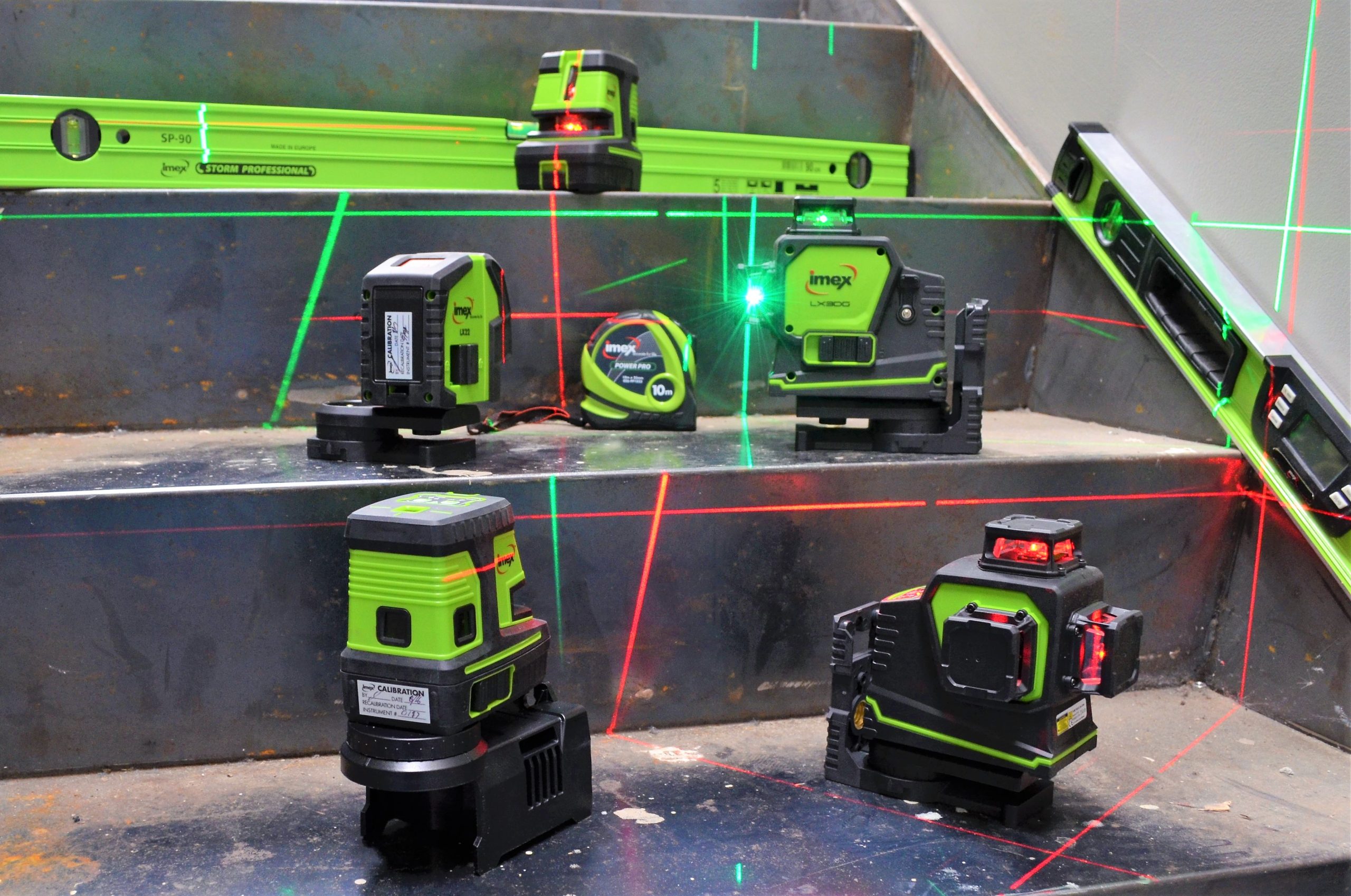 Green Laser Level vs. Red Laser Level: Which is Best? - Aspro Tools ...